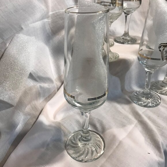 Vintage 1988 Calgary Canada Winter Olympics Champagne Flutes Glasses Set Of 8 - Picture 4 of 7